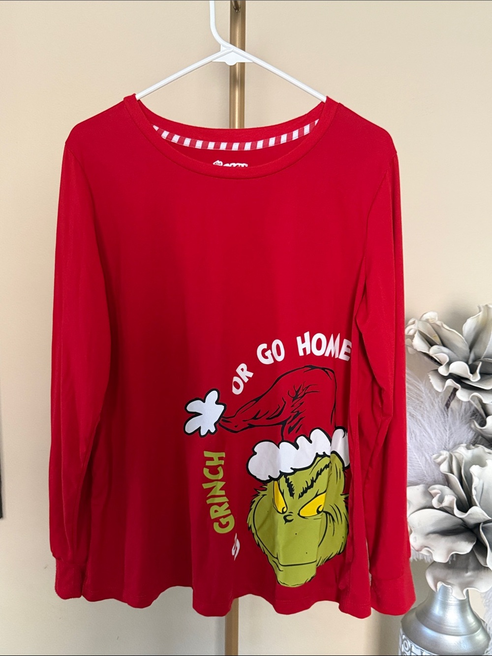 Dr. Seuss Red Long-Sleeve Grinch Face Tee